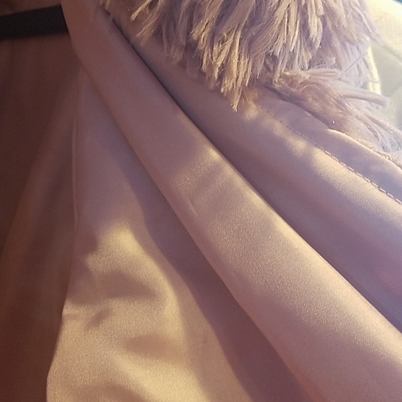 Pink fuzzy coat - Picture 5 of 5